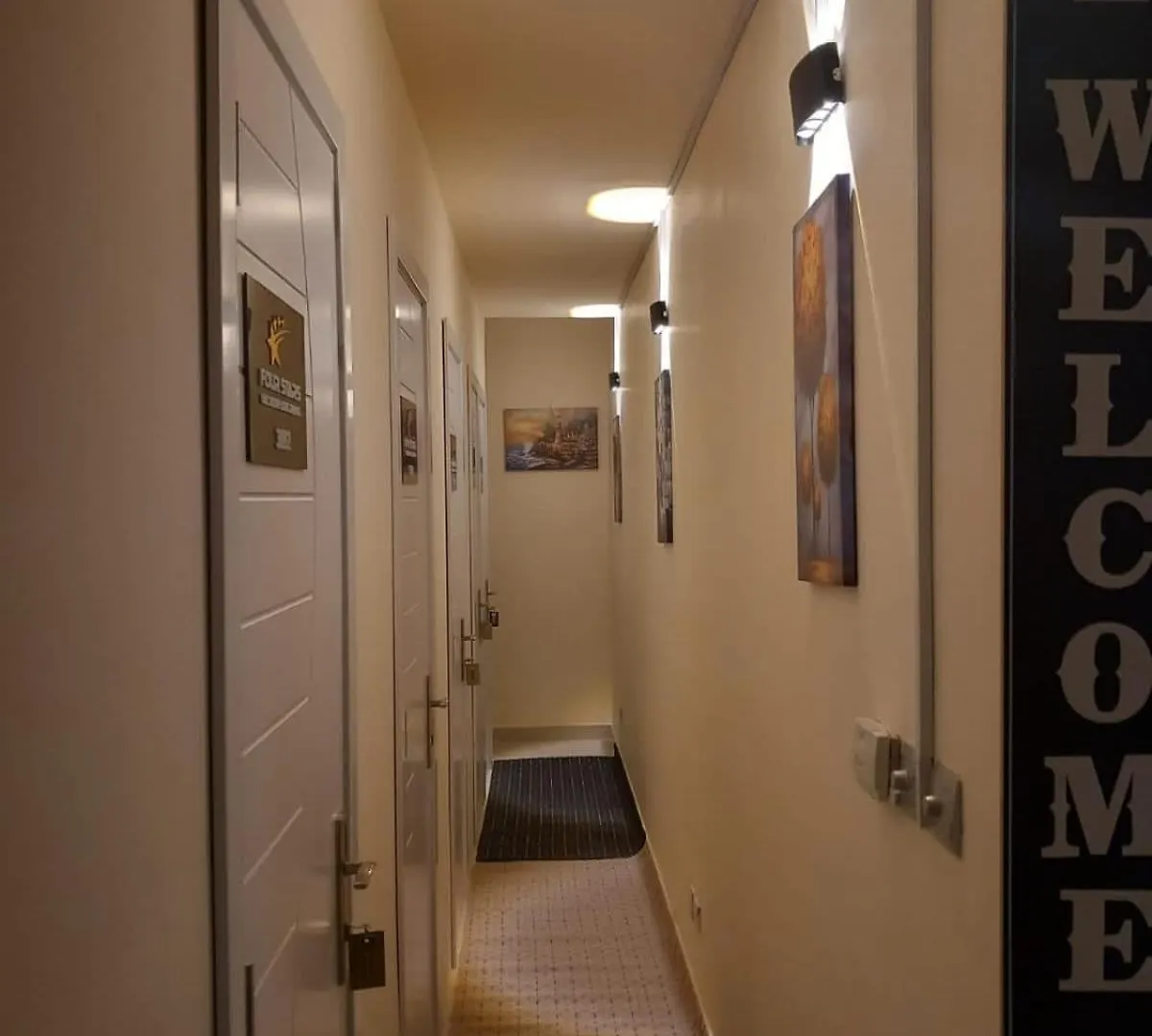 Four Stars Hostel Dubai